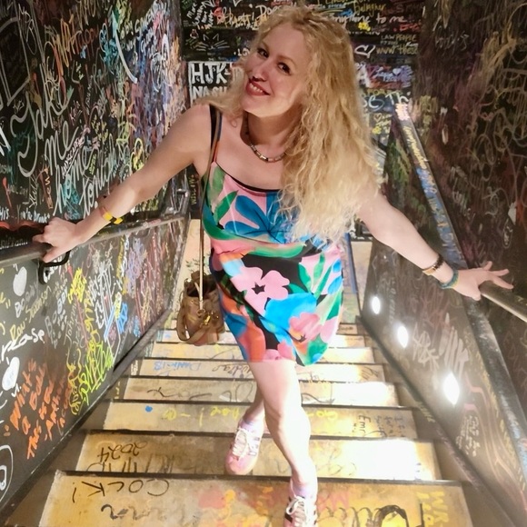 Meet your Posher, Sheryl - Picture 8 of 8